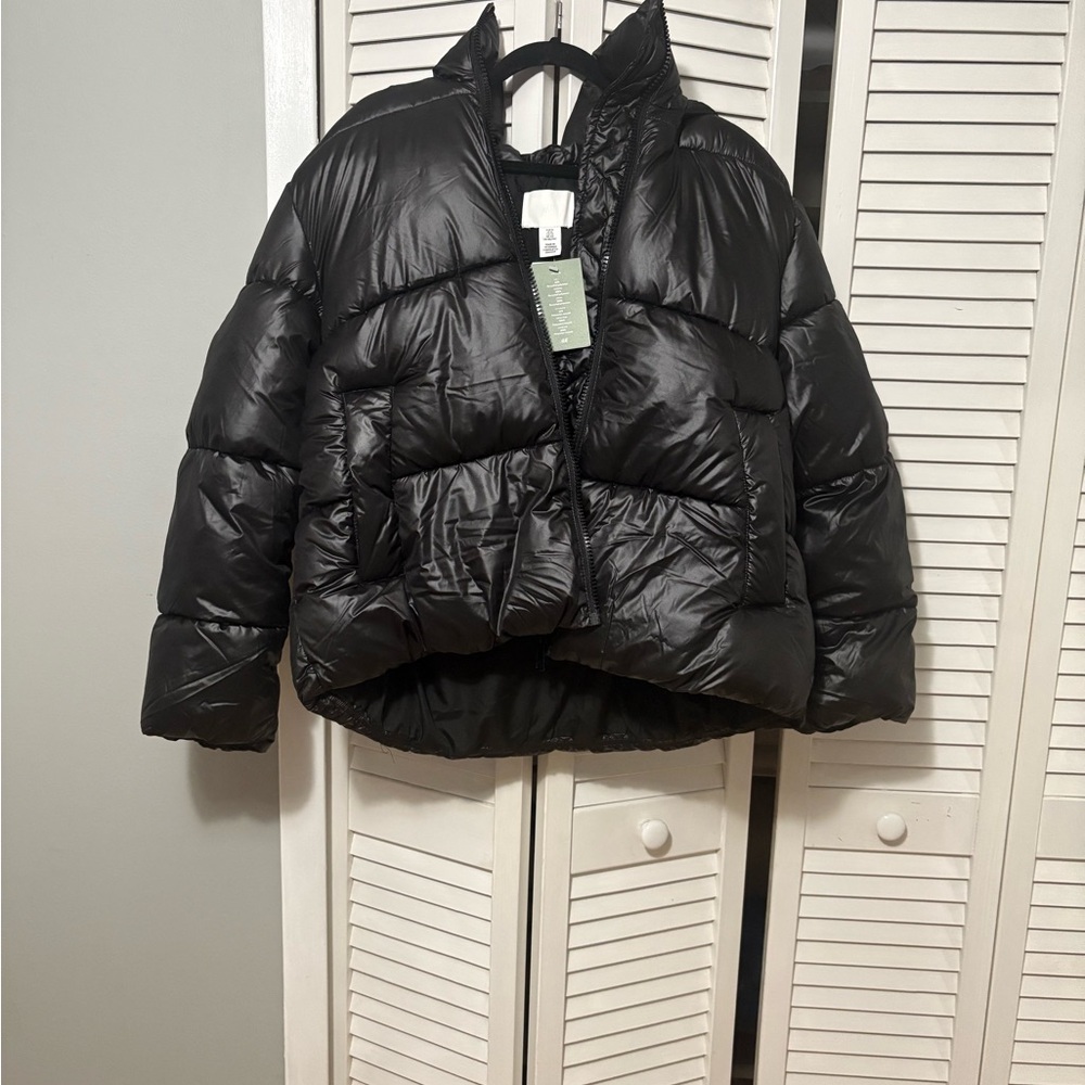 H&M Women’s XL Black Hooded Puffer Jacket NWT